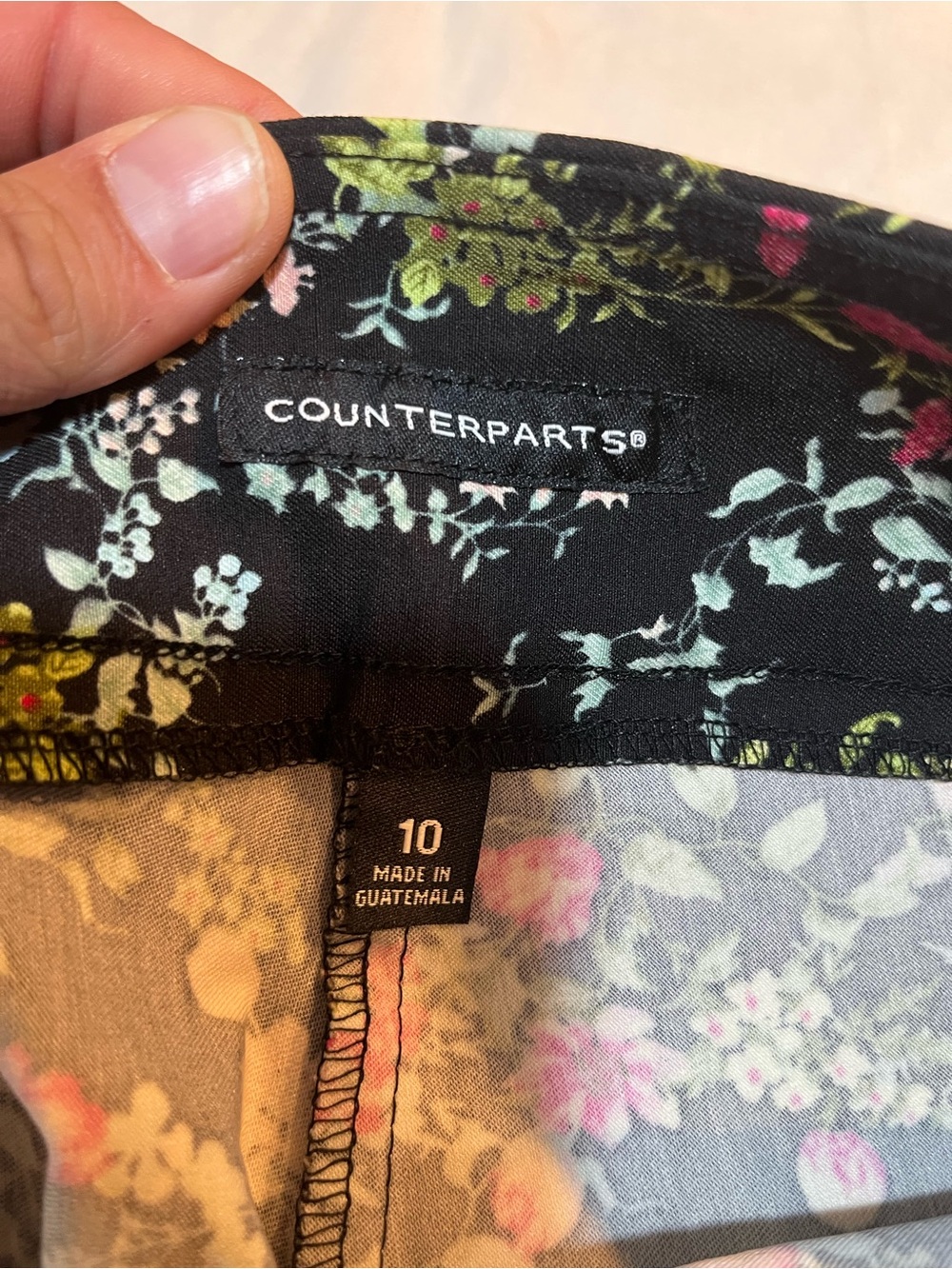 Counter parts Black Floral Stretch Pants size 10 NWOT - Picture 5 of 7